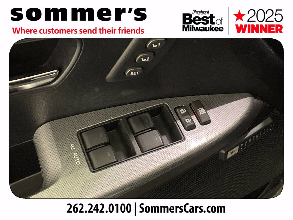 Used 2015 Toyota Venza Limited AWD/4WD image 11