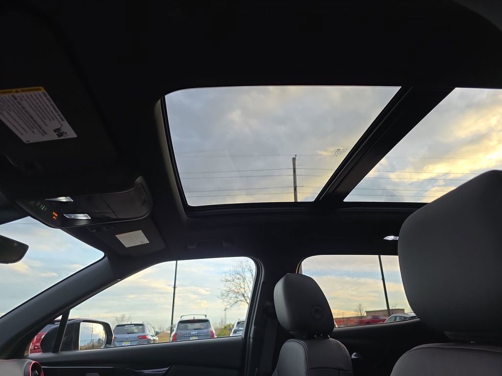 New 2025 Chevrolet Blazer RS w/ Driver Confidence II Package image 21