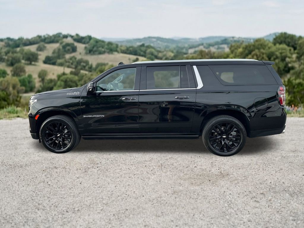 Used 2023 Chevrolet Suburban High Country AWD/4WD image 5