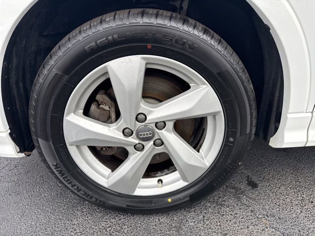 Used 2020 Audi Q3 2.0T Premium image 9