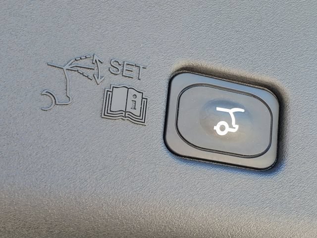 Certified 2024 Lincoln Nautilus Premier AWD/4WD image 30