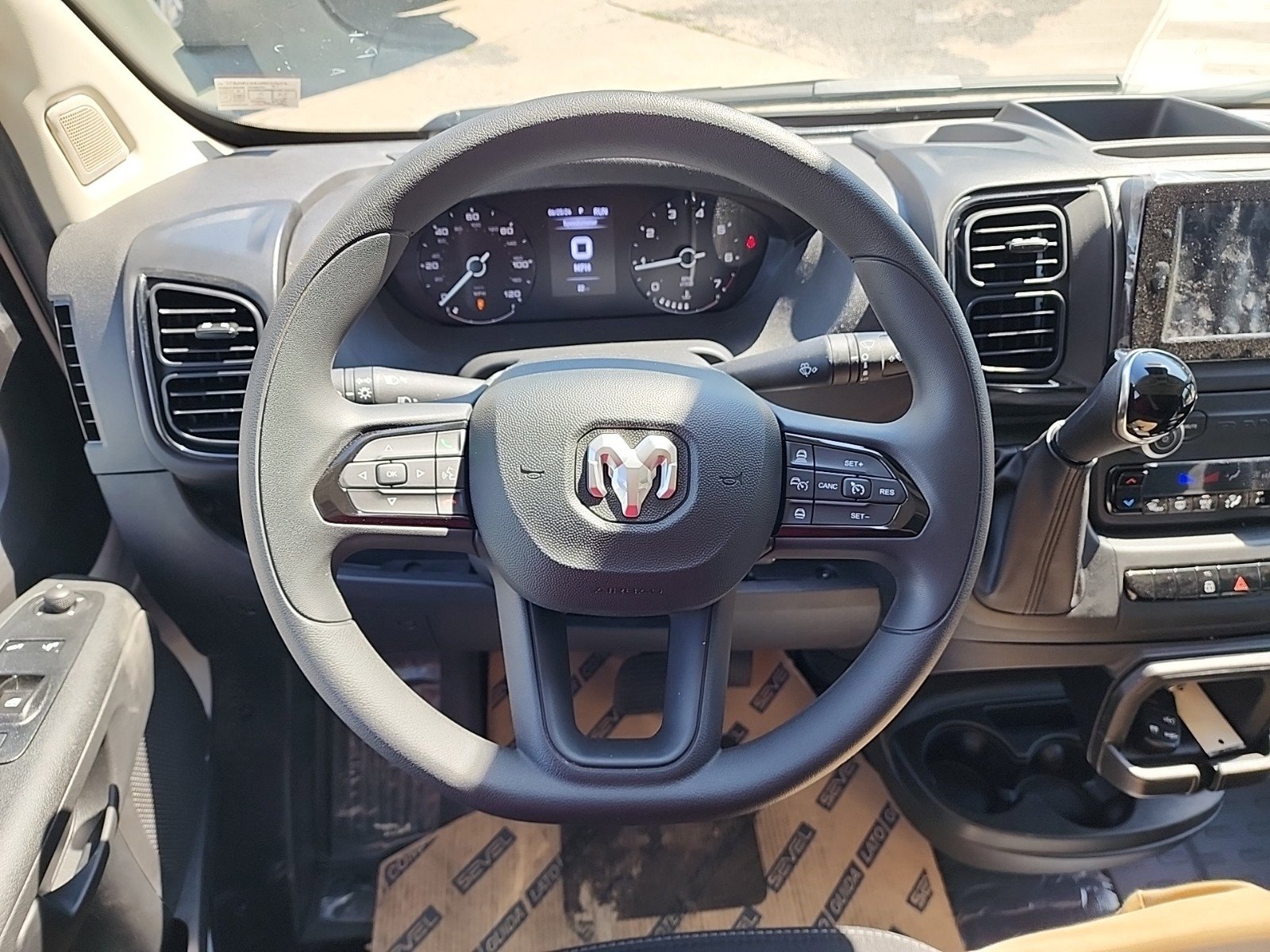 New 2024 RAM ProMaster 3500 w/ Convenience Group image 26