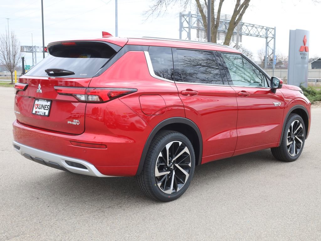 New 2025 Mitsubishi Outlander SEL image 10