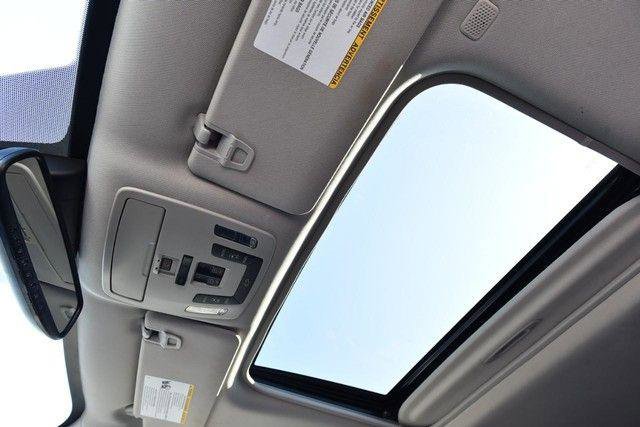 Used 2021 Toyota Sienna XLE w/ XLE Plus Package image 22