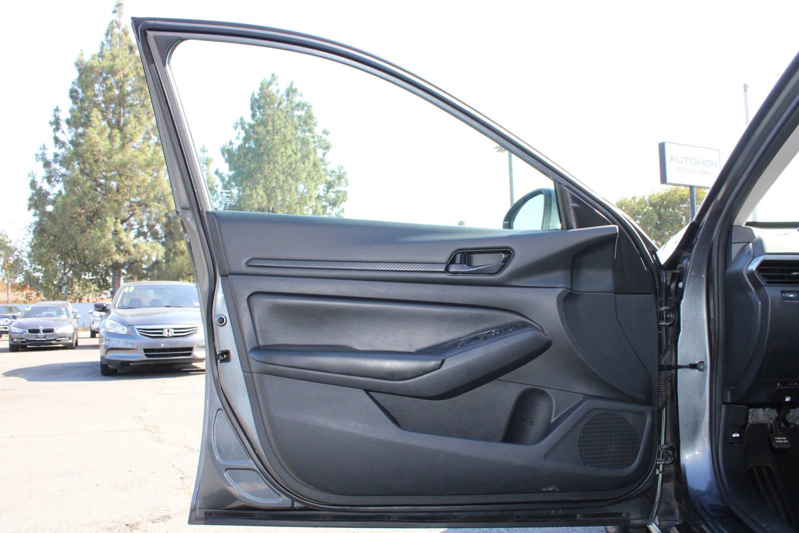 Used 2023 Nissan Altima 2.5 S FWD image 7