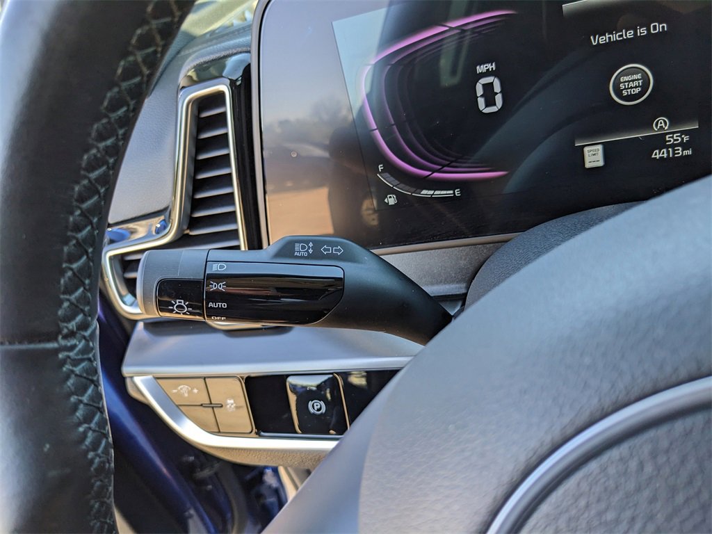 Certified 2025 Kia Sportage EX image 31