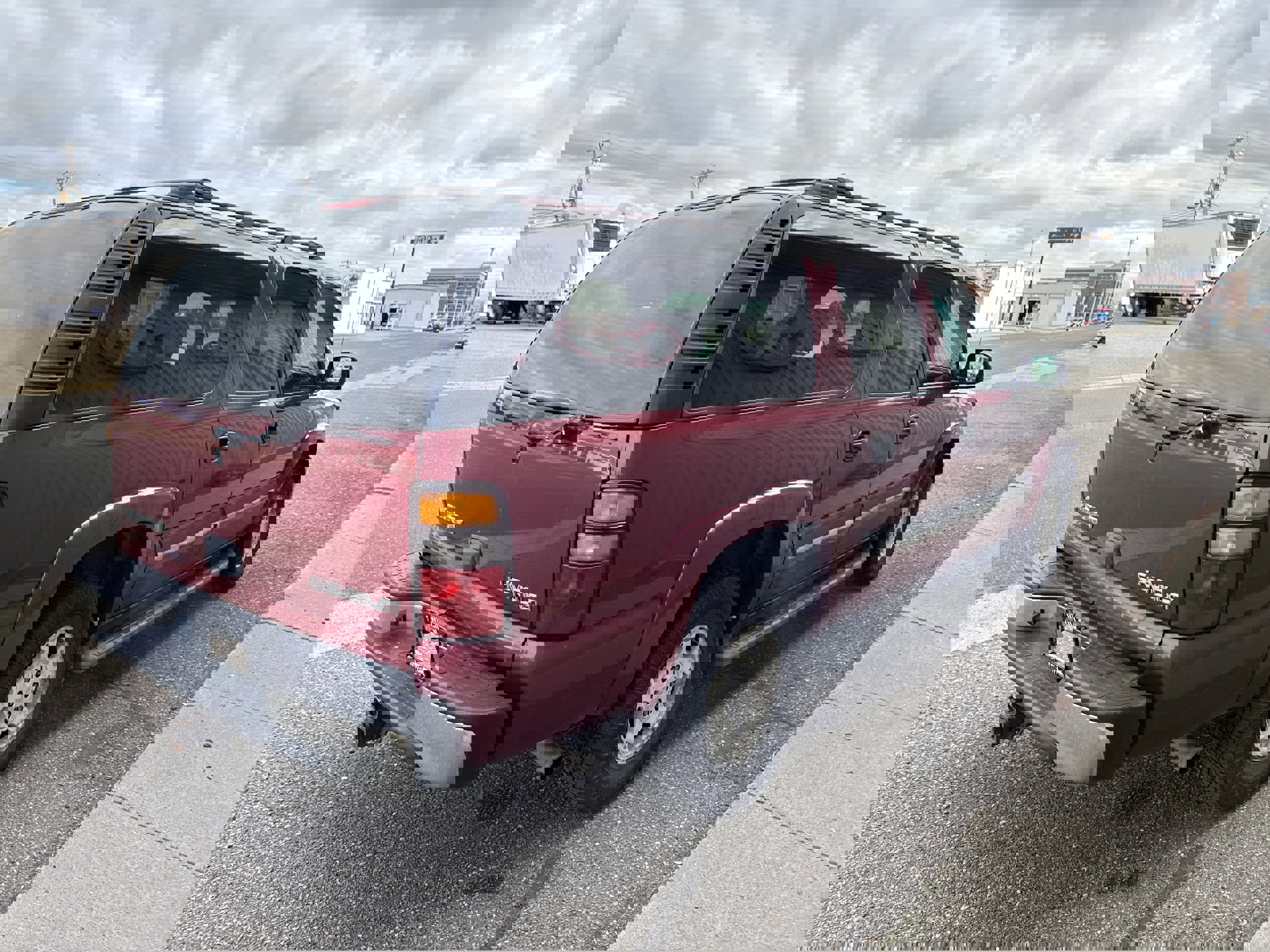 Used 2005 Chevrolet Suburban LS w/ Cargo Package image 10