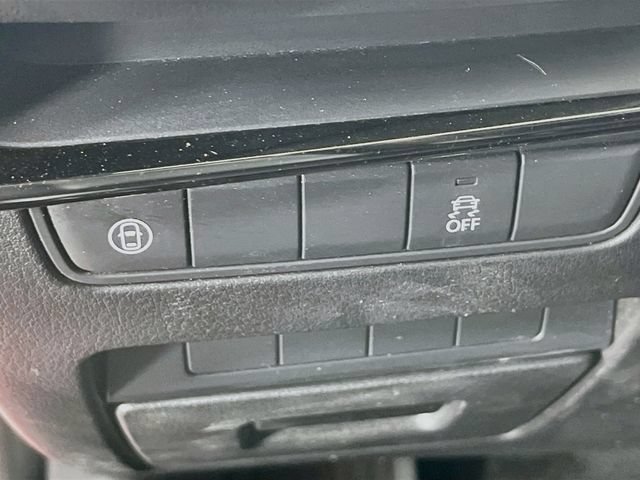 Used 2019 MAZDA MAZDA3 Hatchback FWD image 12