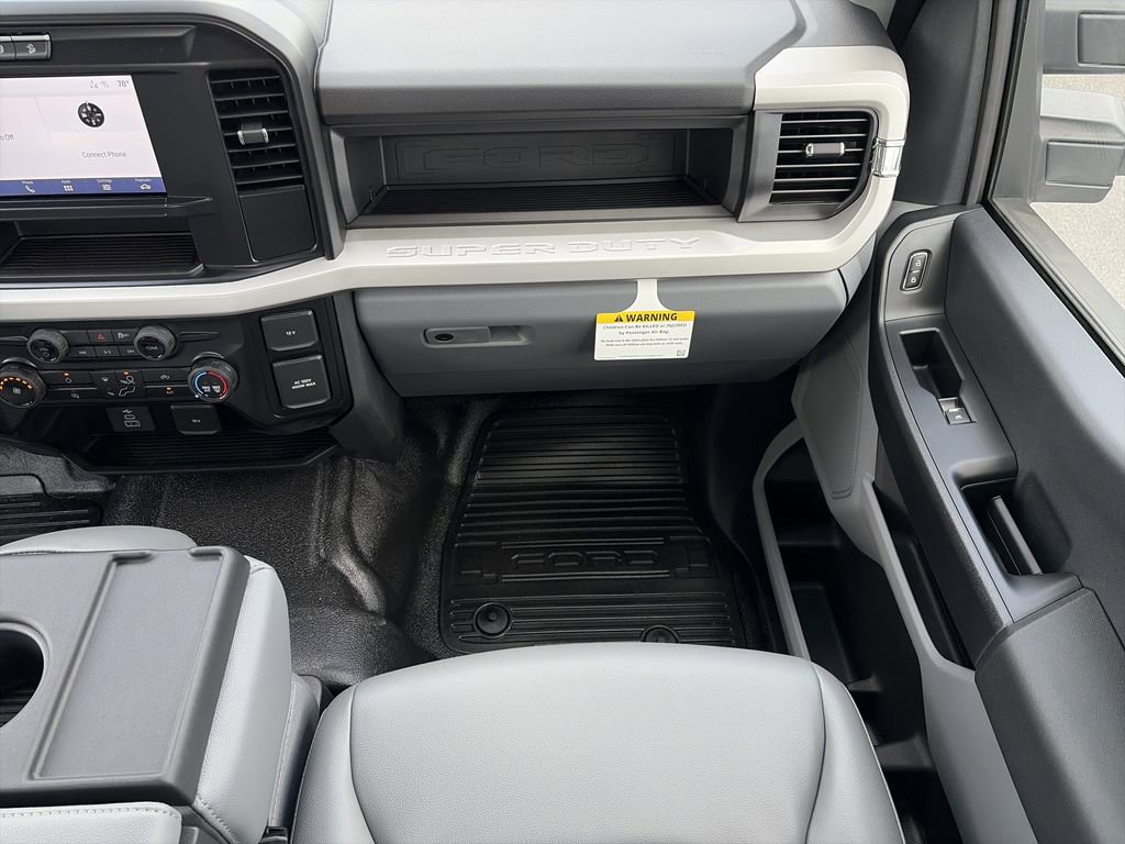 New 2025 Ford F250 XL w/ XL Driver Assist Package AWD/4WD image 32