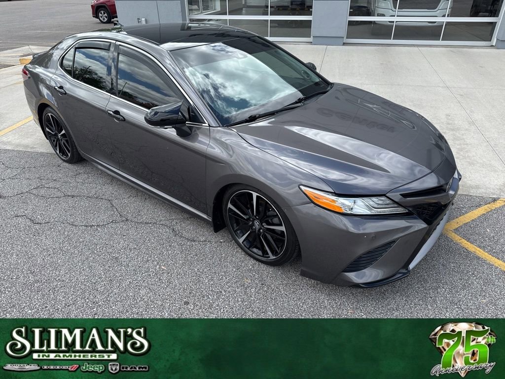 Used 2019 Toyota Camry XSE FWD image 1