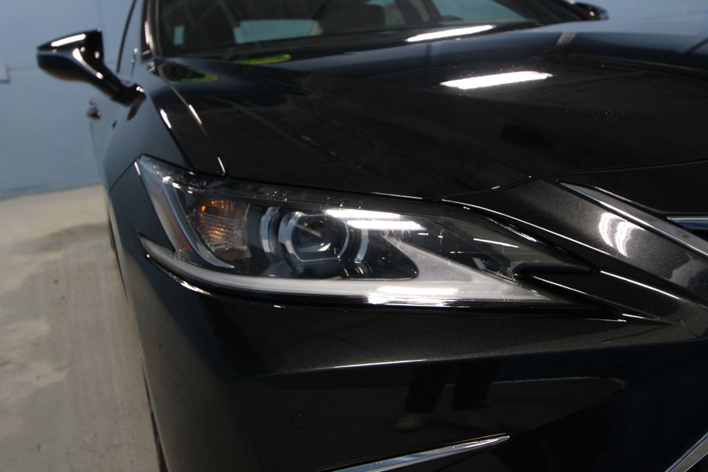 Used 2022 Lexus ES 350 w/ Premium Package image 36