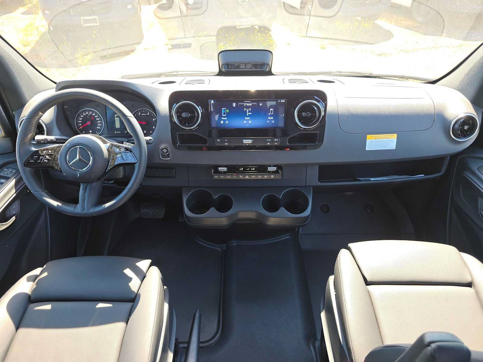 Used 2025 Mercedes-Benz Sprinter 2500 image 17