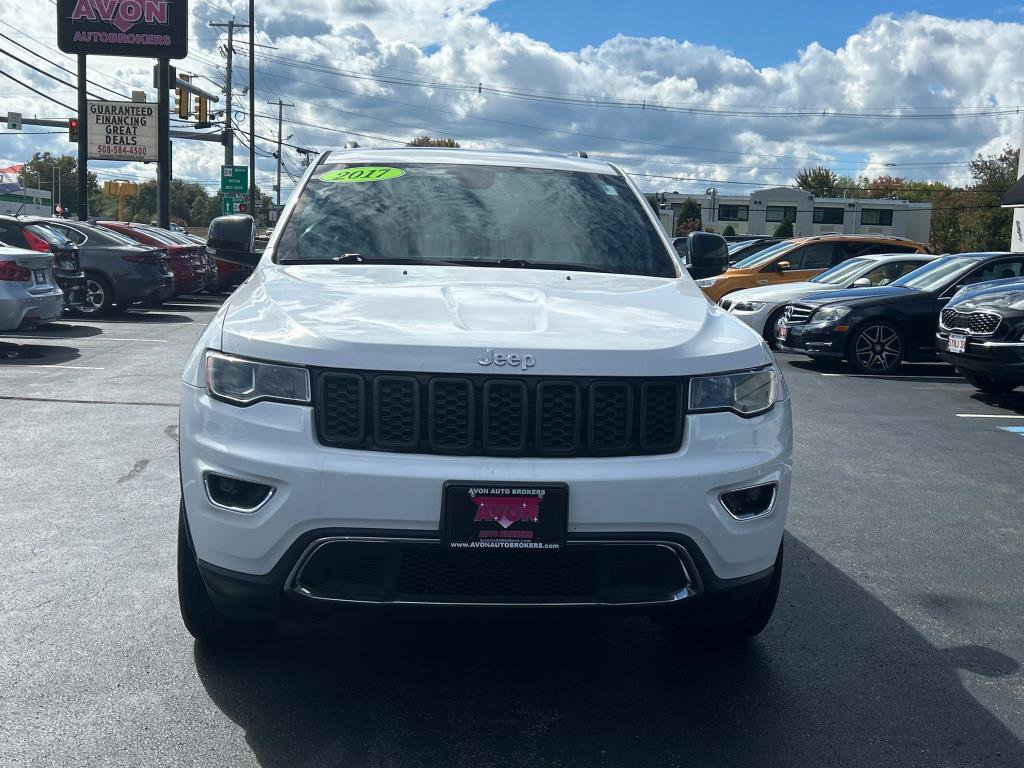 Used 2017 Jeep Grand Cherokee Limited image 8