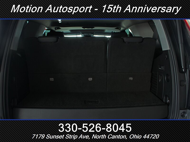 Used 2020 Cadillac Escalade Luxury w/ Escalade Sport Edition AWD/4WD image 7