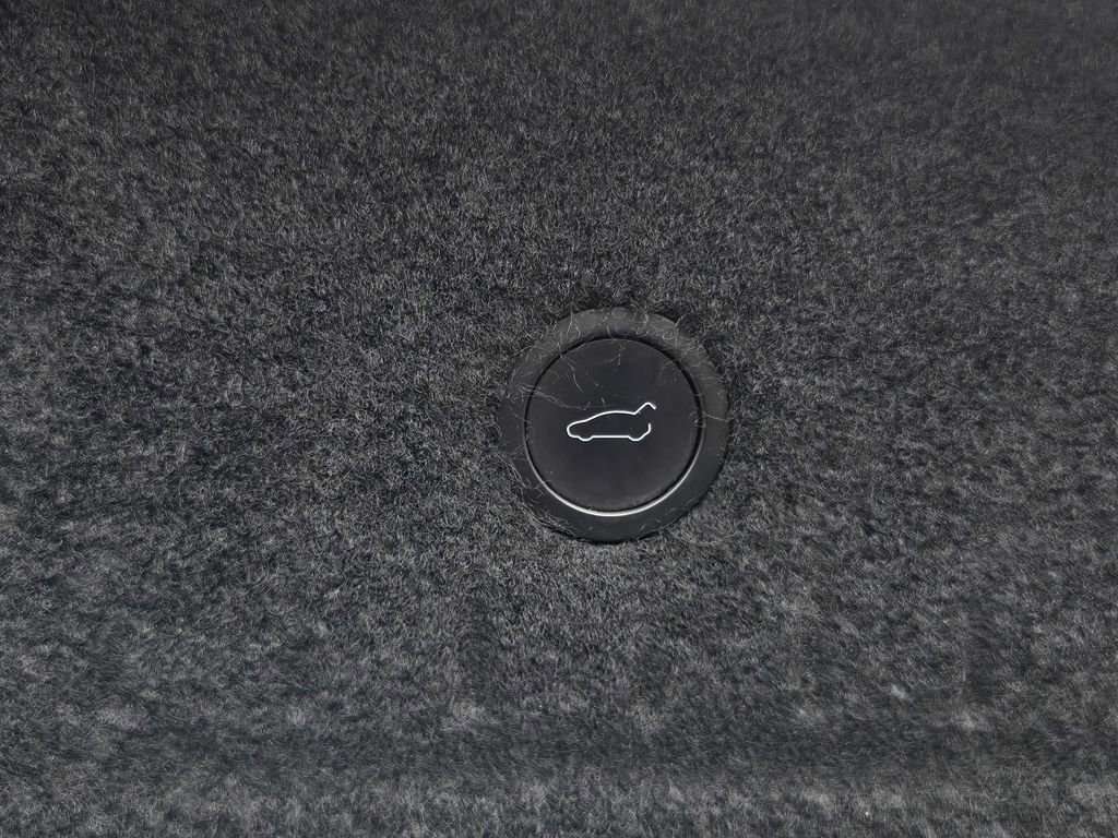 Used 2021 Tesla Model S Long Range image 33