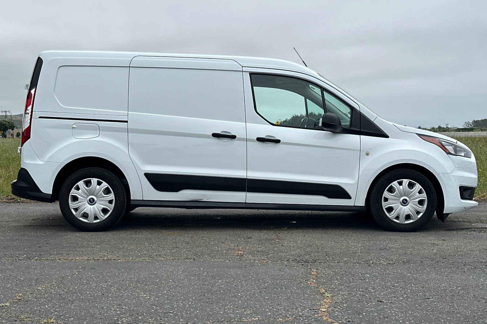 Used 2023 Ford Transit Connect XLT FWD image 6