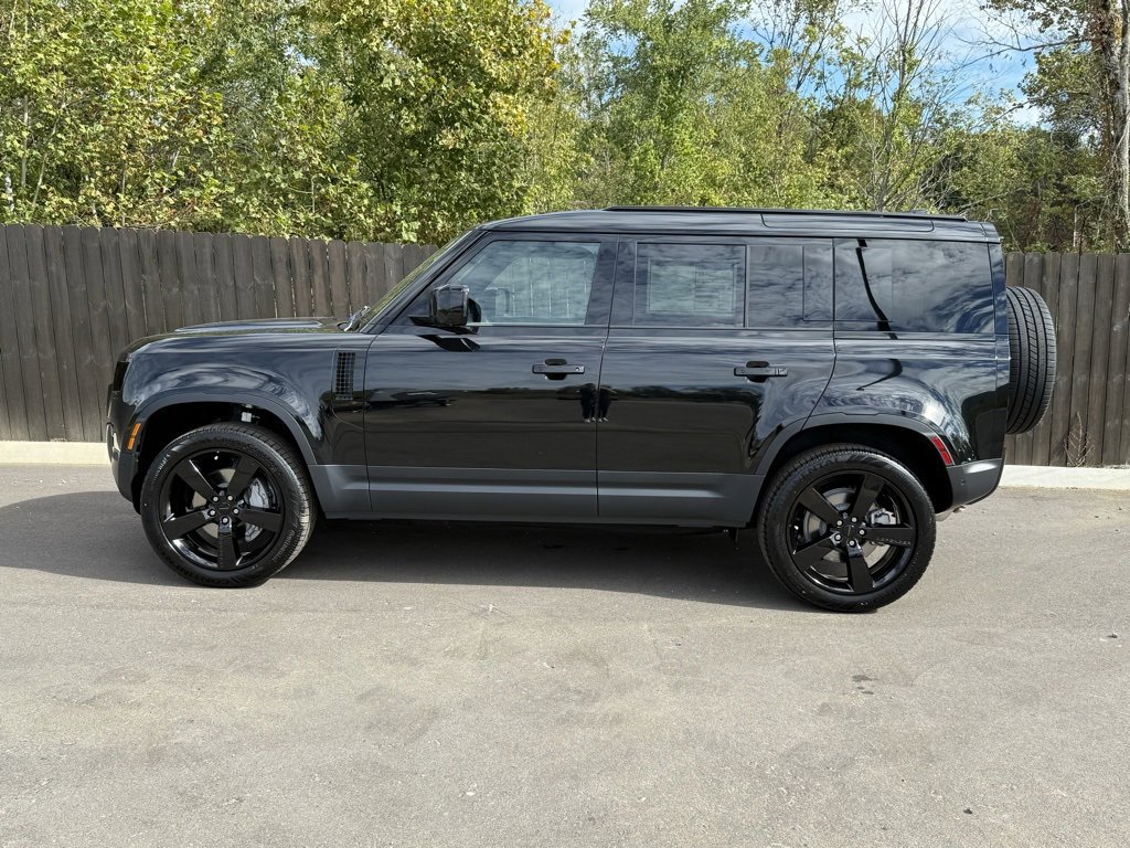 New 2026 Land Rover Defender 110 S image 2