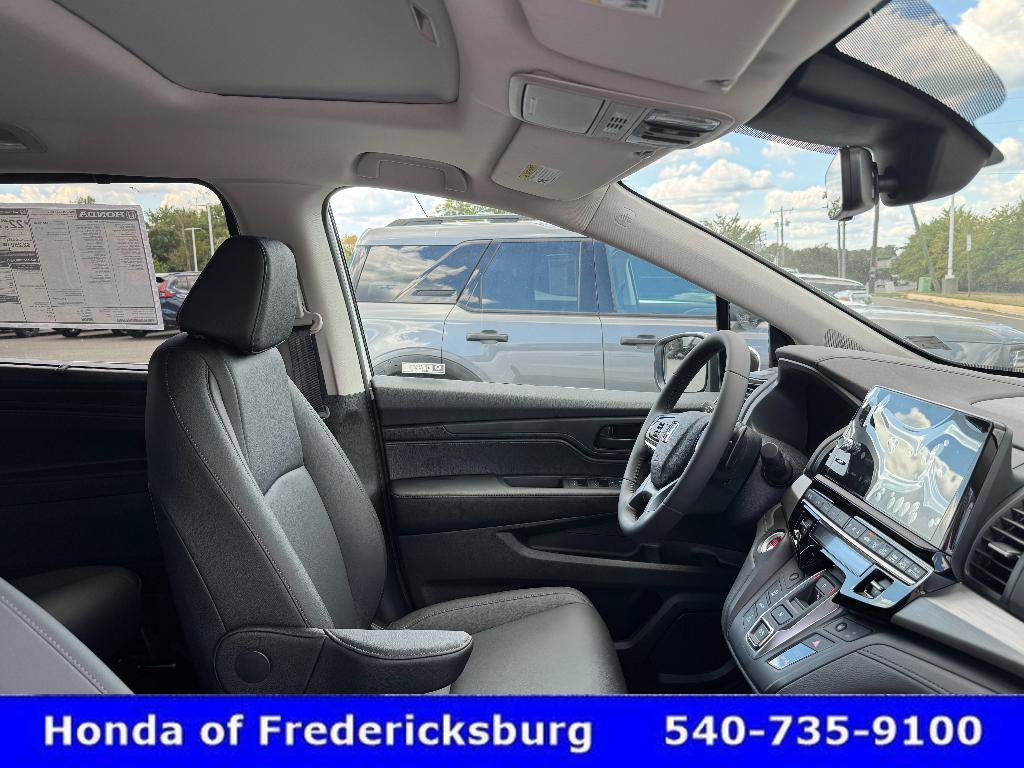 Certified 2026 Honda Odyssey EX-L image 32