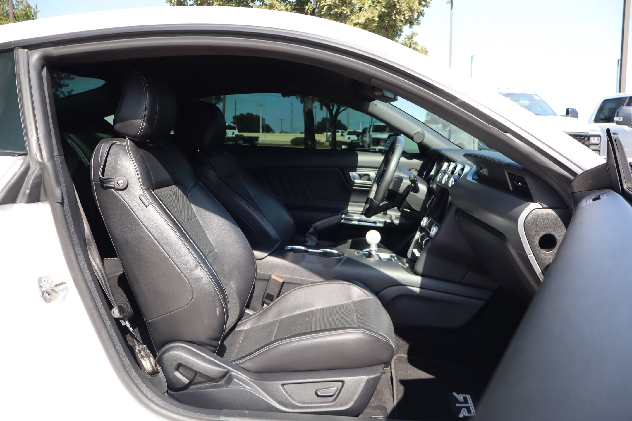 Certified 2020 Ford Mustang GT Premium w/ Black Accent Package RWD image 29