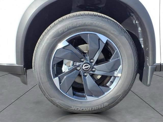 New 2026 Nissan Rogue SV image 12