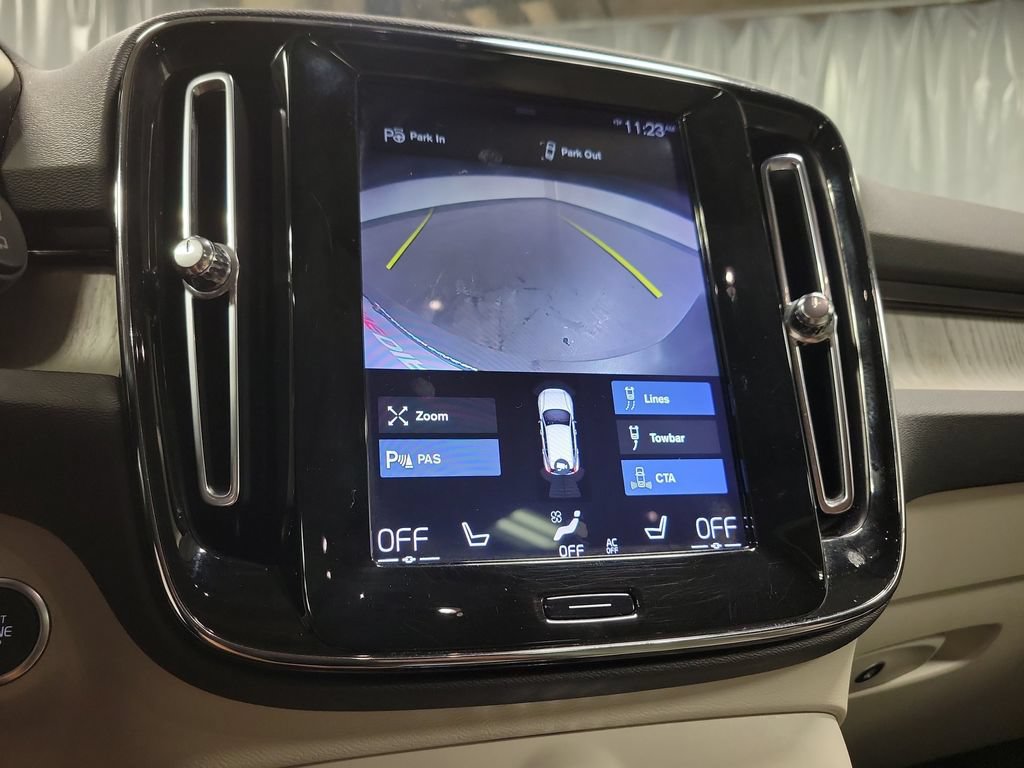 Used 2019 Volvo XC40 T5 Inscription AWD/4WD image 18