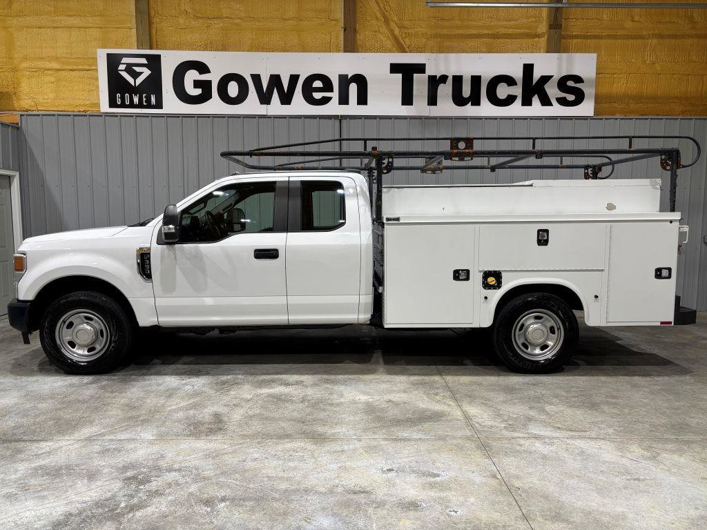 Used 2020 Ford F350 XL w/ Power Equipment Group RWD image 2