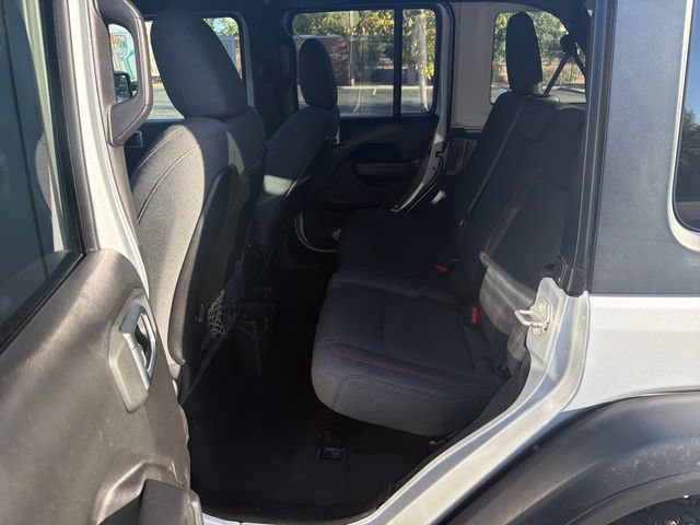Used 2024 Jeep Wrangler Unlimited Rubicon AWD/4WD image 19
