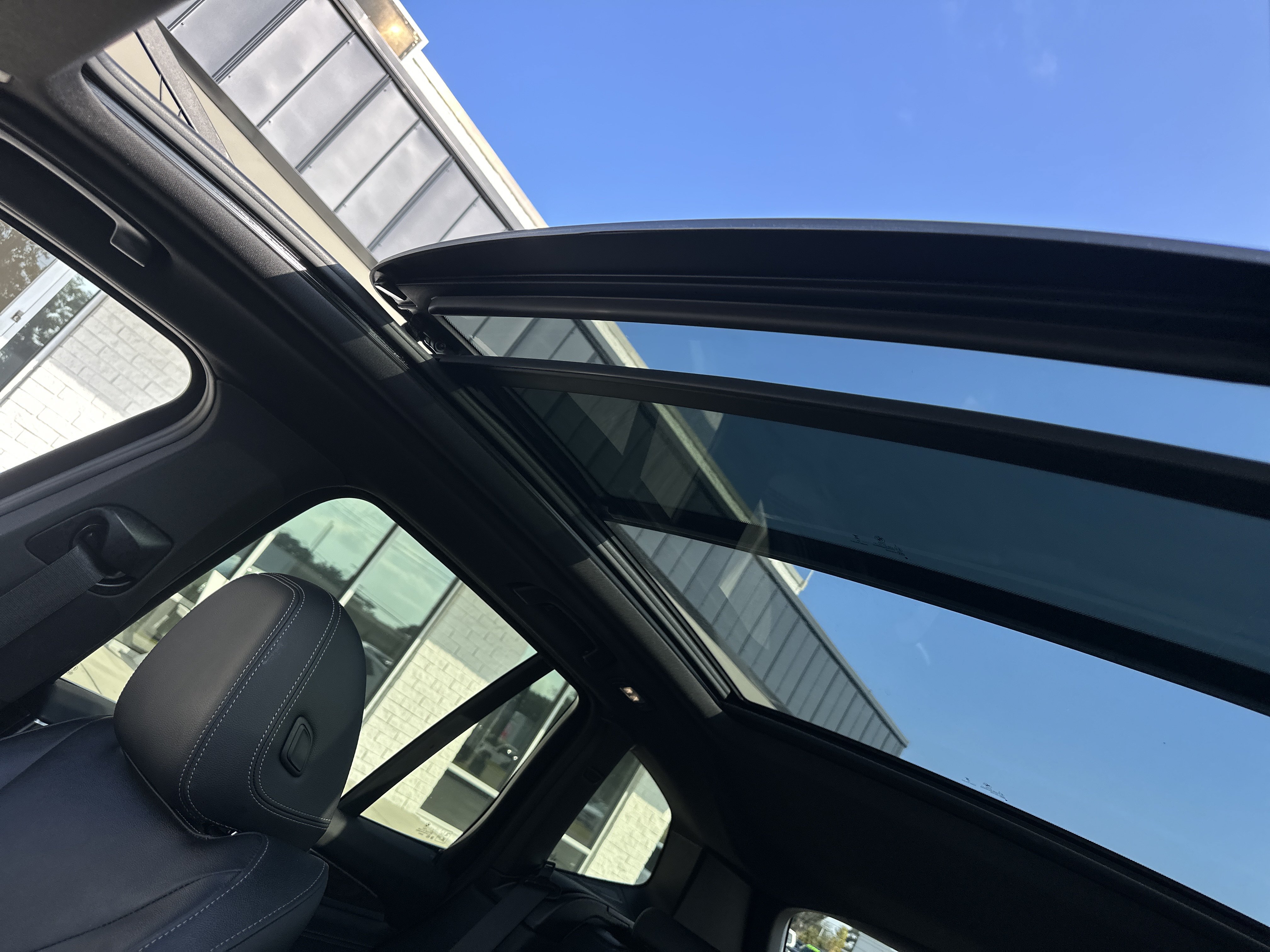 Used 2024 BMW X3 sDrive30i w/ Premium Package RWD image 12
