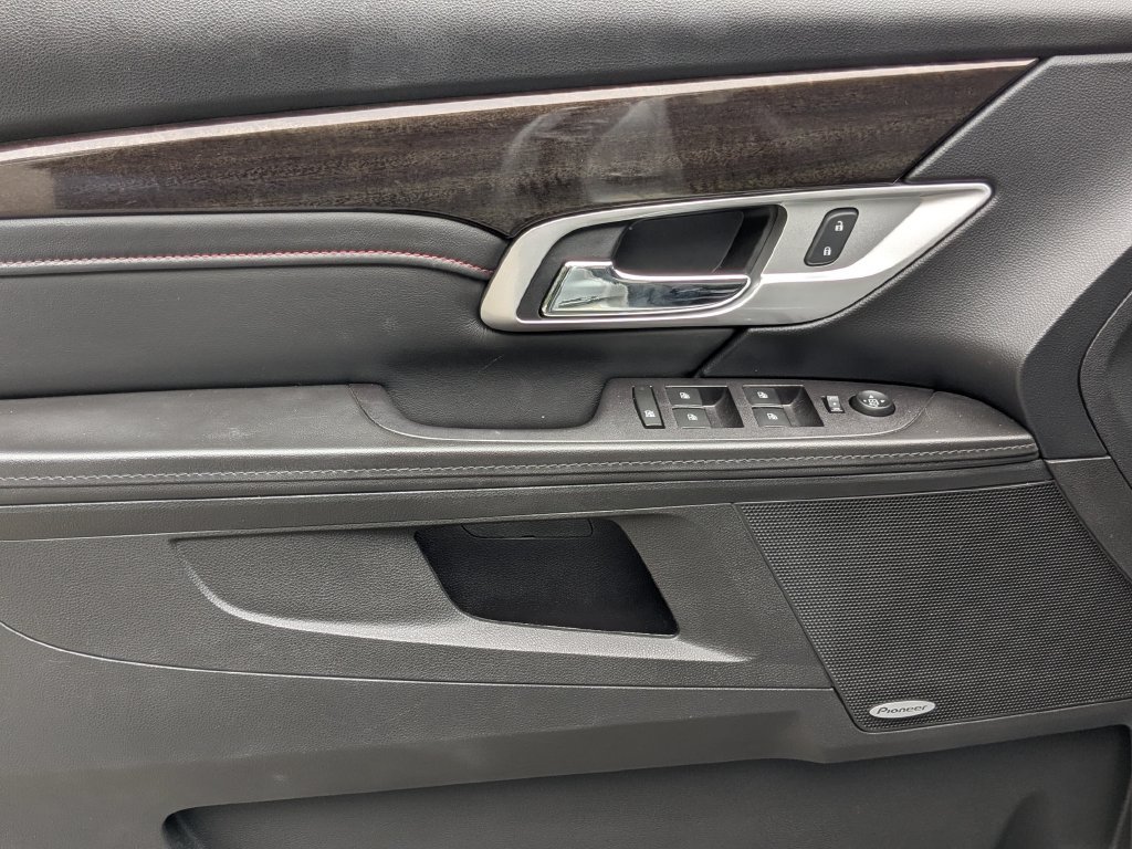 Used 2016 GMC Terrain Denali AWD/4WD image 11