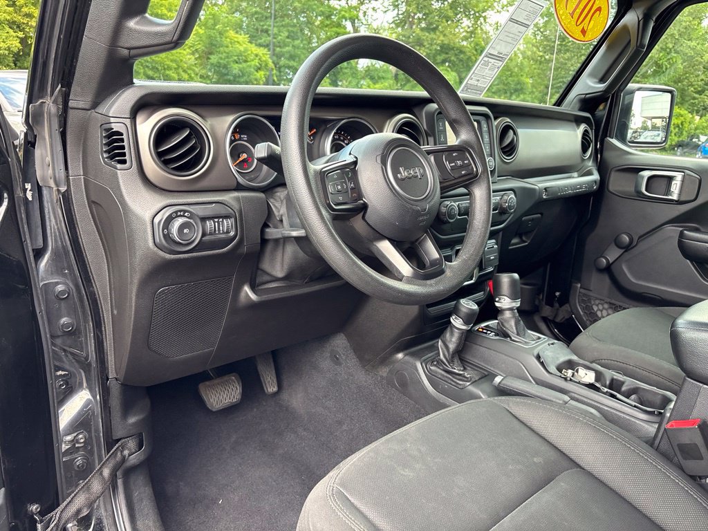 Used 2019 Jeep Wrangler Sport AWD/4WD image 13