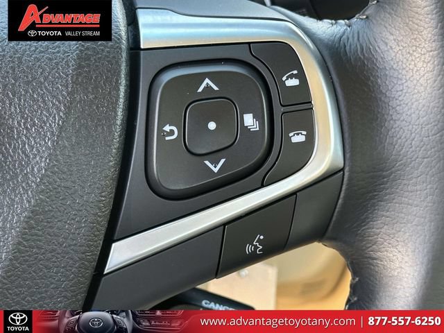 Used 2016 Toyota Camry XLE FWD image 25