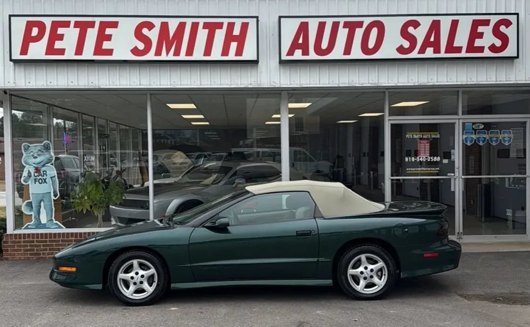 Used 1996 Pontiac Firebird Trans Am RWD image 5