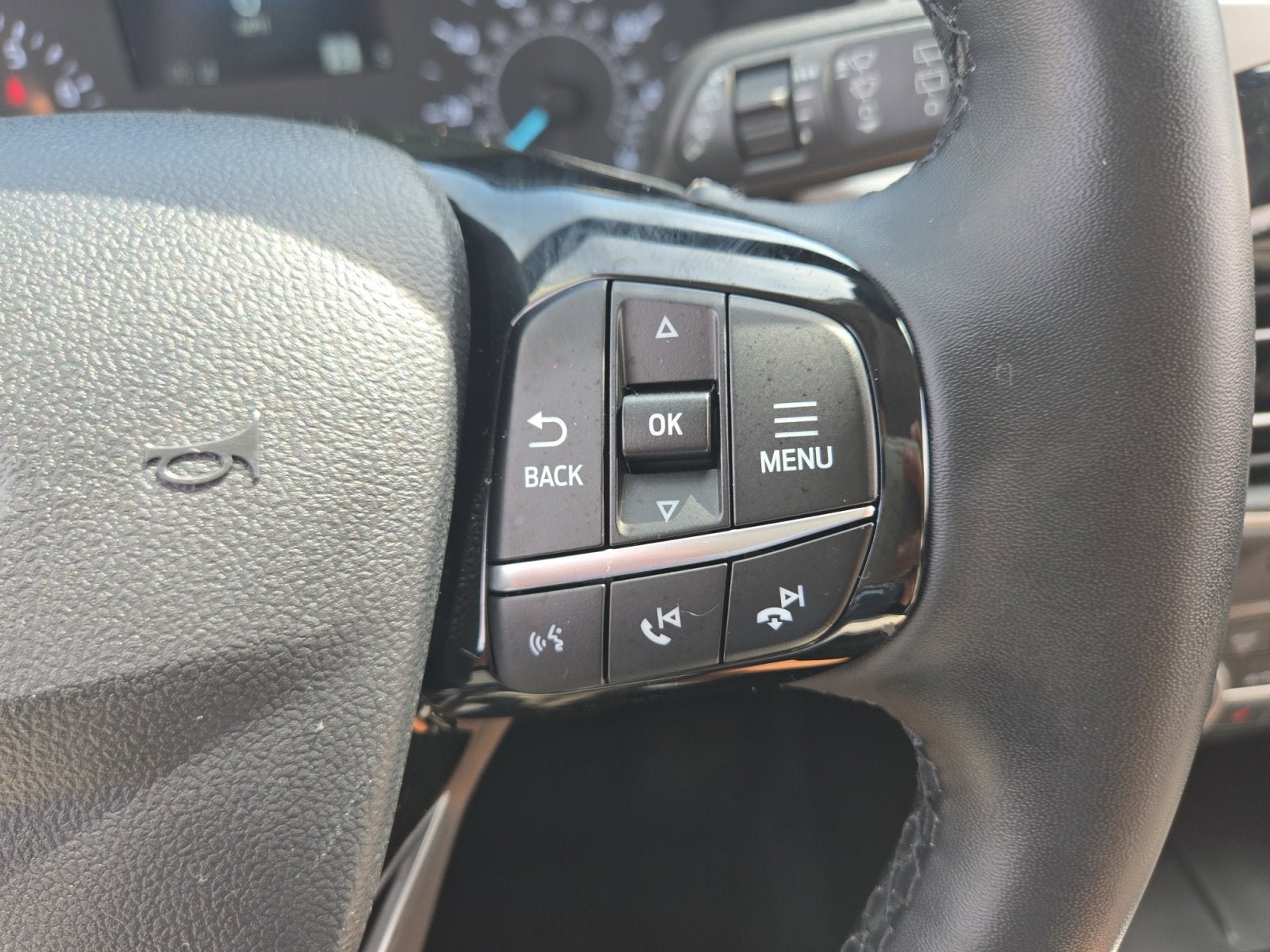 Certified 2022 Ford Escape SE w/ Cold Weather Package AWD/4WD image 15
