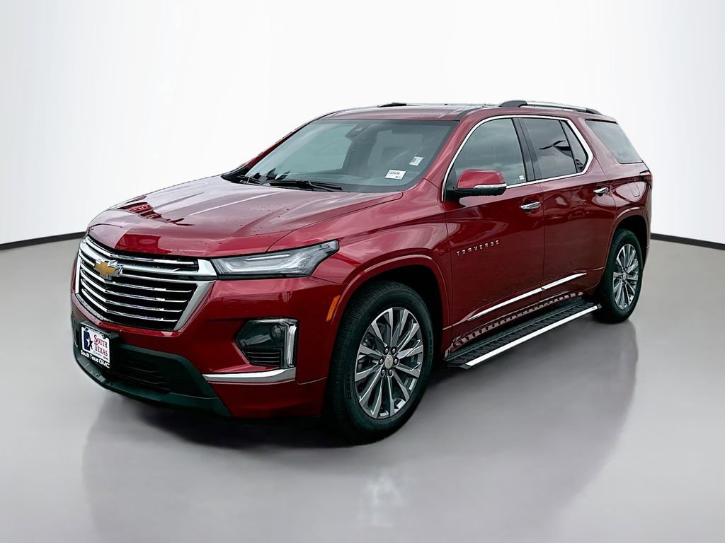 Used 2023 Chevrolet Traverse Premier w/ LPO, Floor Liner Package FWD image 3