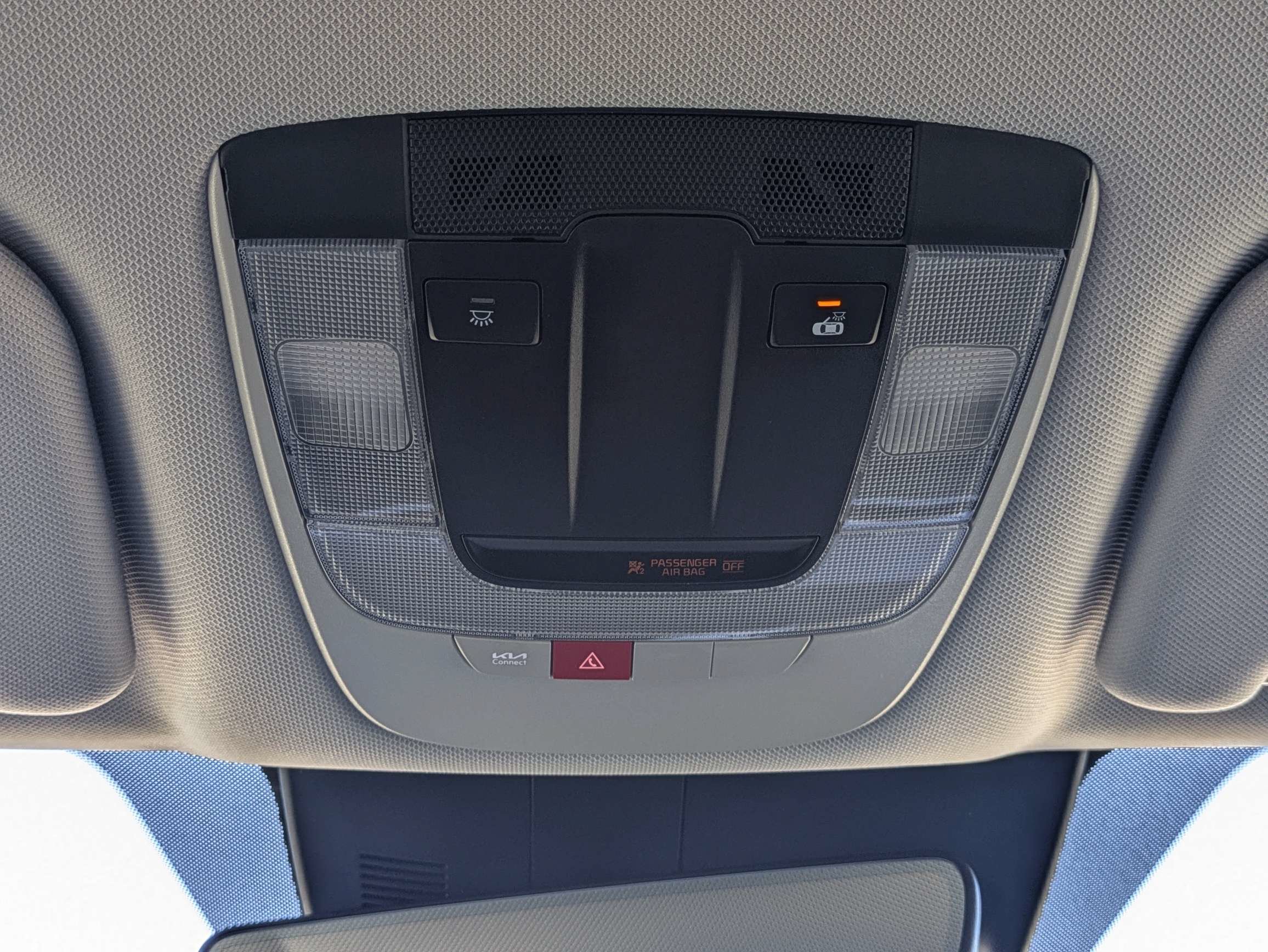 Certified 2025 Kia Sorento S FWD image 36