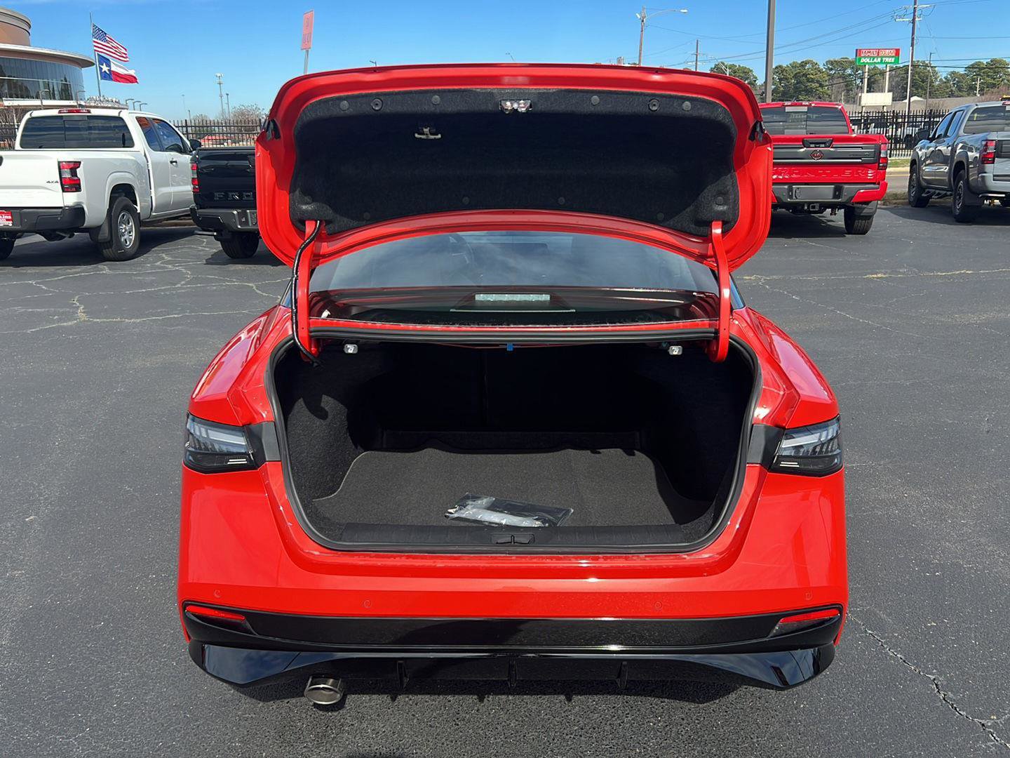 New 2026 Nissan Sentra SR w/ SR Premium Package image 12