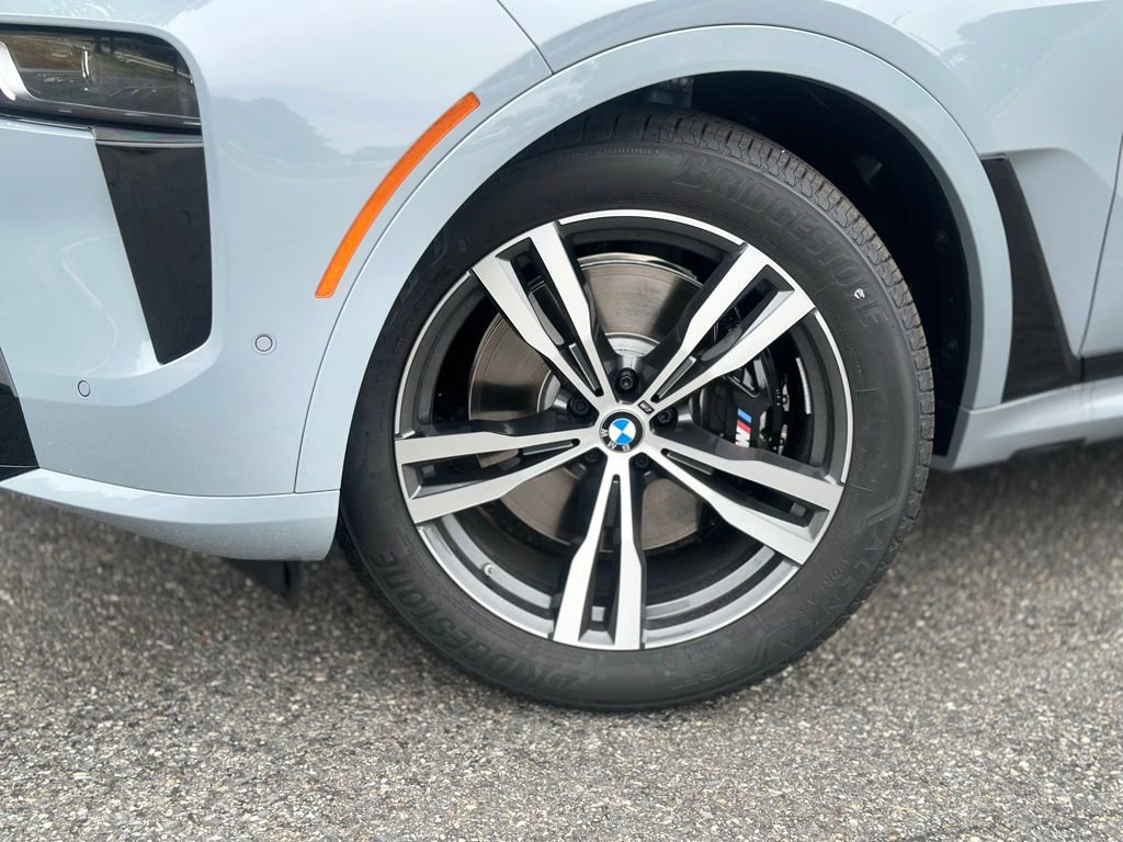 New 2026 BMW X7 xDrive40i w/ M Sport Package image 2