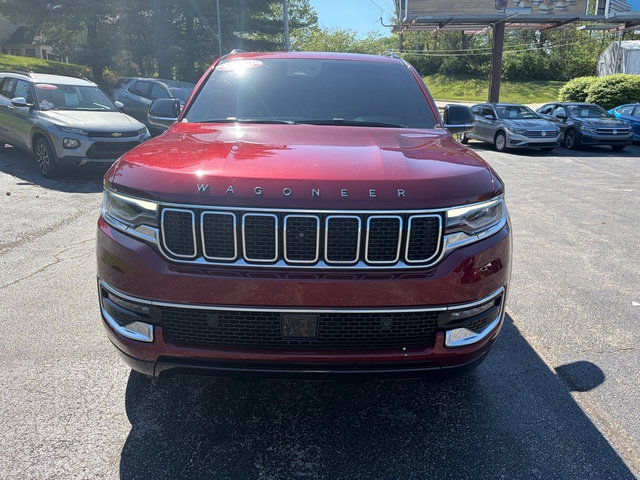 Used 2023 Jeep Wagoneer 4WD w/ Premium Group I image 3