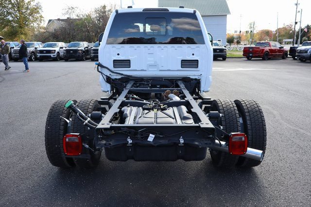 New 2026 Ford F550 4x4 Supercab Super Duty image 4