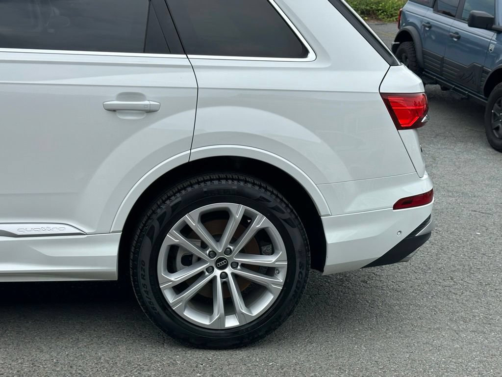 Used 2025 Audi Q7 3.0T Premium Plus AWD/4WD image 40