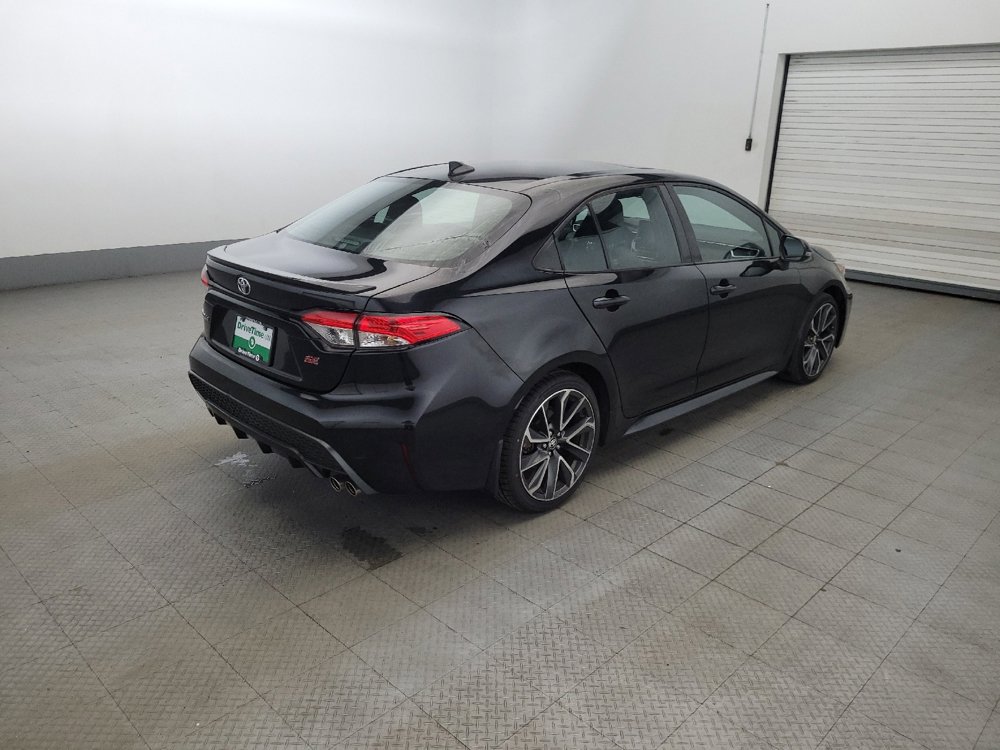 Used 2022 Toyota Corolla SE w/ SE Premium Package FWD image 9