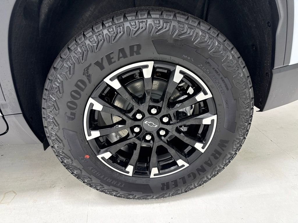 New 2026 Chevrolet Traverse Z71 image 7