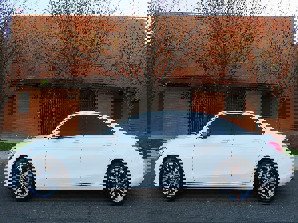 Used 2021 Mercedes-Benz C 300 Sedan image 3