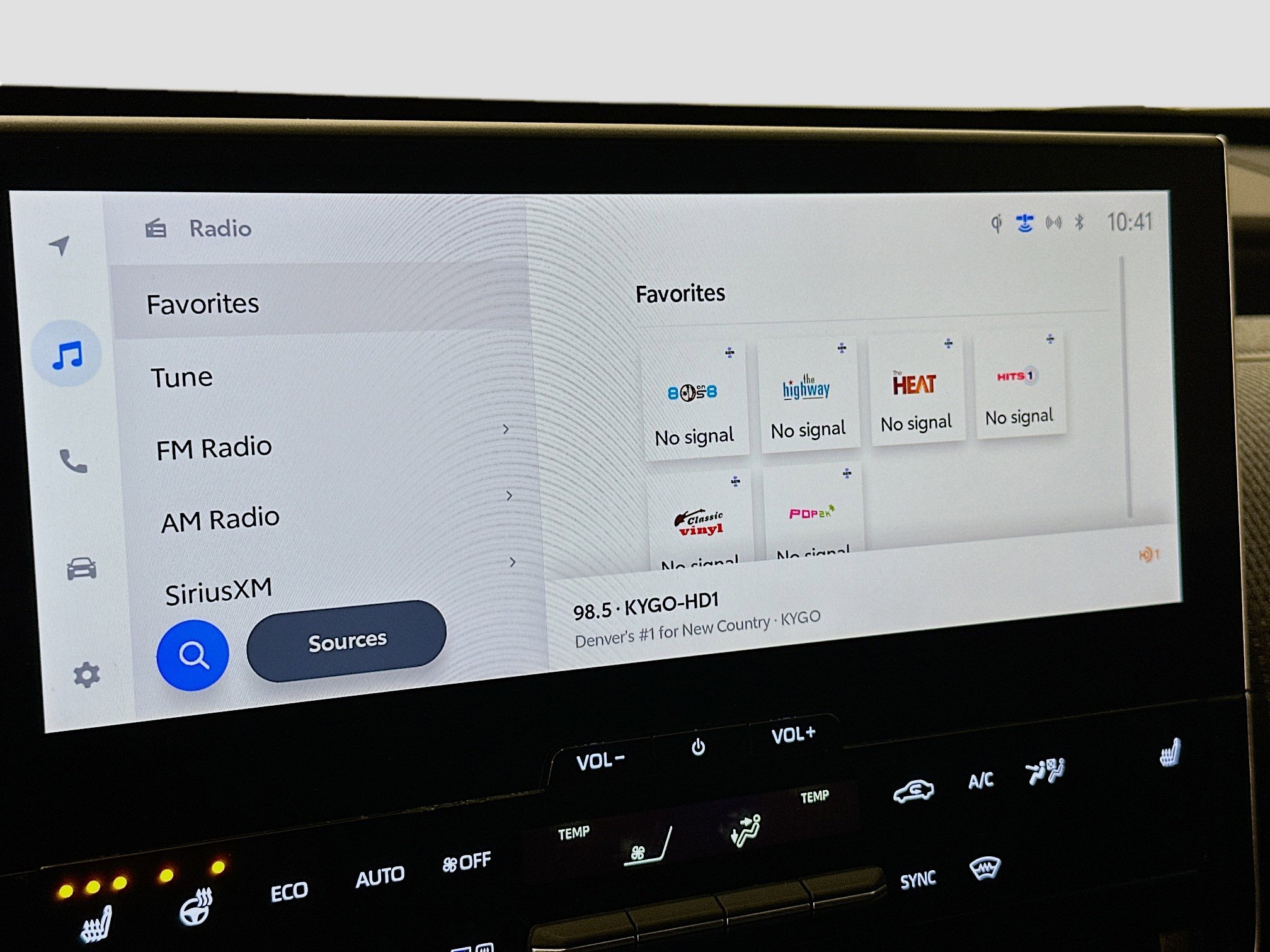Used 2024 Toyota bZ4X XLE image 21