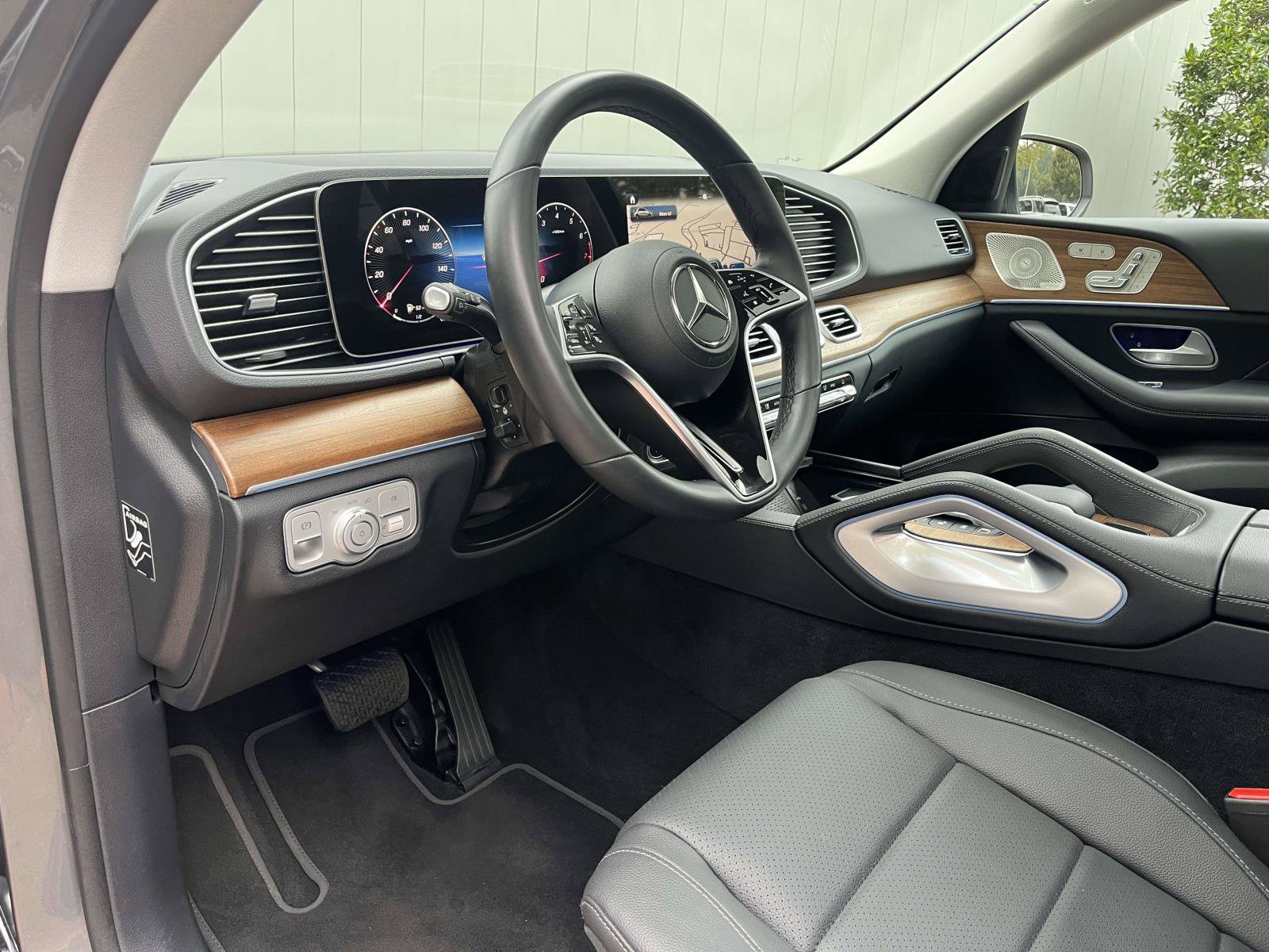 Certified 2025 Mercedes-Benz GLE 350 4MATIC image 38