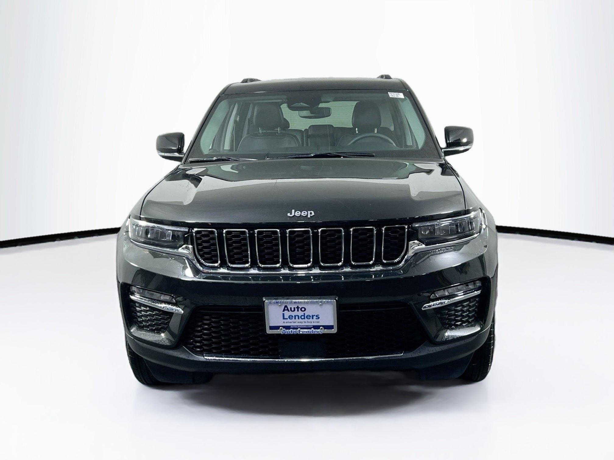 Used 2023 Jeep Grand Cherokee Limited AWD/4WD image 2