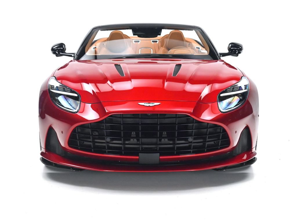 Used 2025 Aston Martin DB12 Convertible RWD image 2