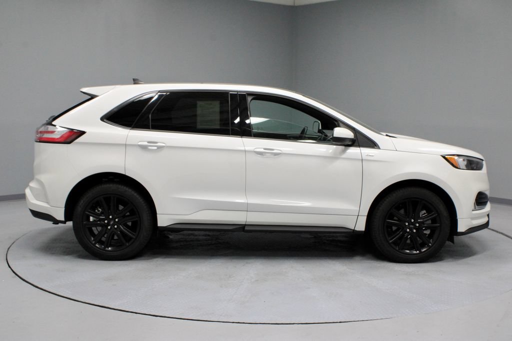 Certified 2024 Ford Edge ST-Line AWD/4WD image 6