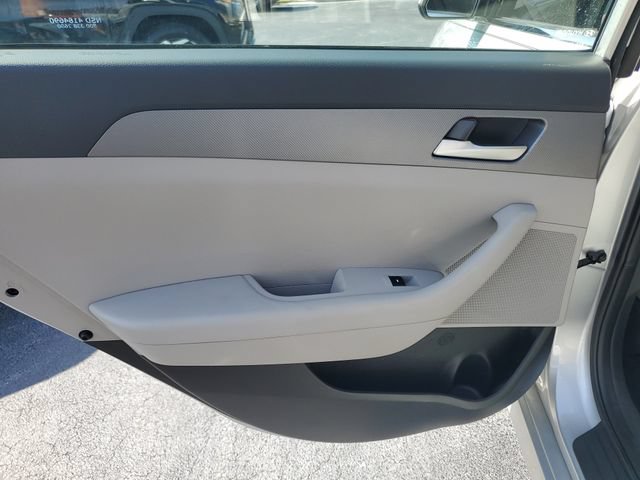 Used 2018 Hyundai Sonata SE FWD image 26