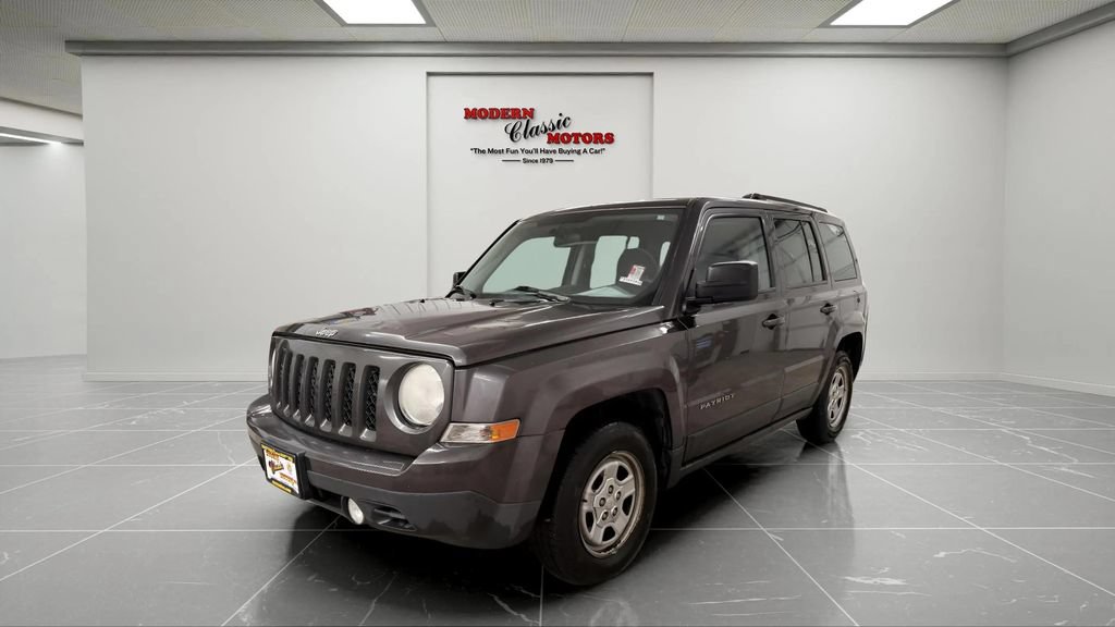 Used 2014 Jeep Patriot Sport w/ Power Value Group FWD image 3